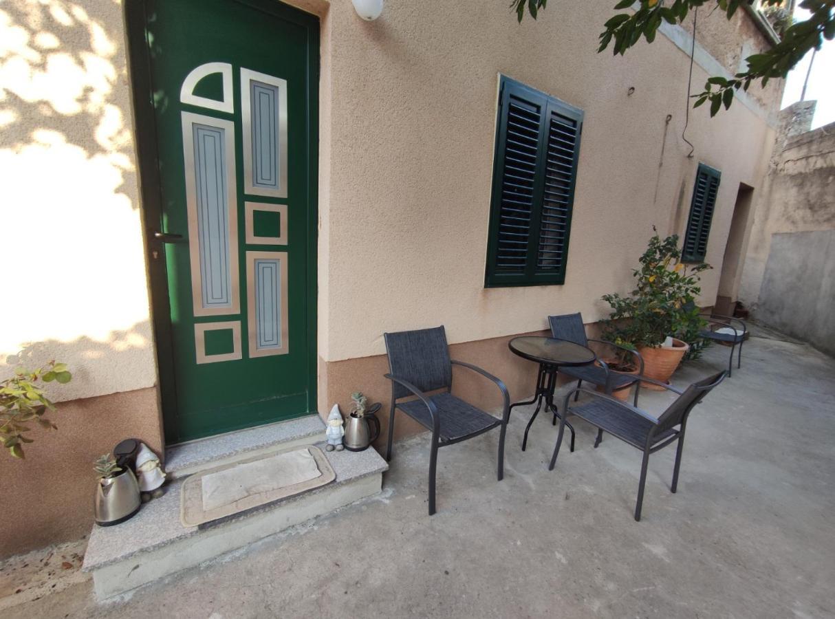 Apartment Tona שיבניק מראה חיצוני תמונה